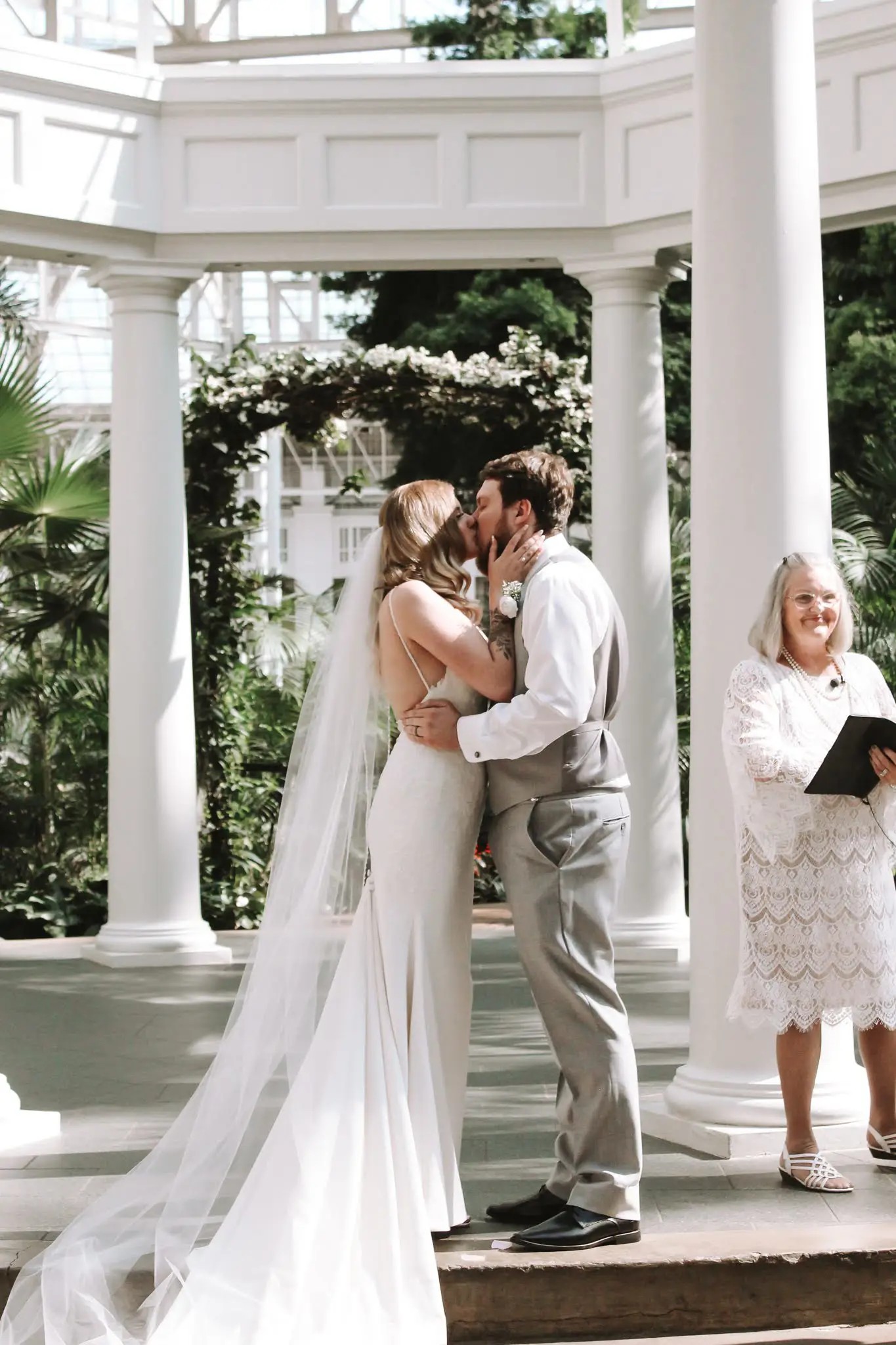 #adorerealbride | Samantha &amp; Mason Image