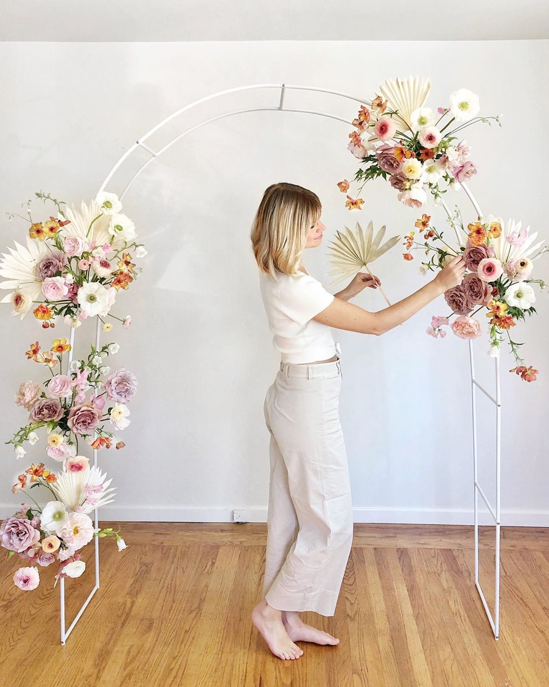 #adoretip |Updating your Wedding to a Different Season. Desktop Image