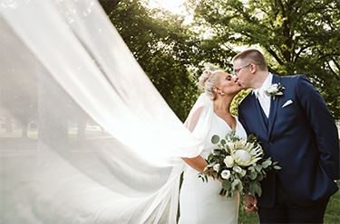#adoretip | Let&#39;s Talk  Veils. Desktop Image