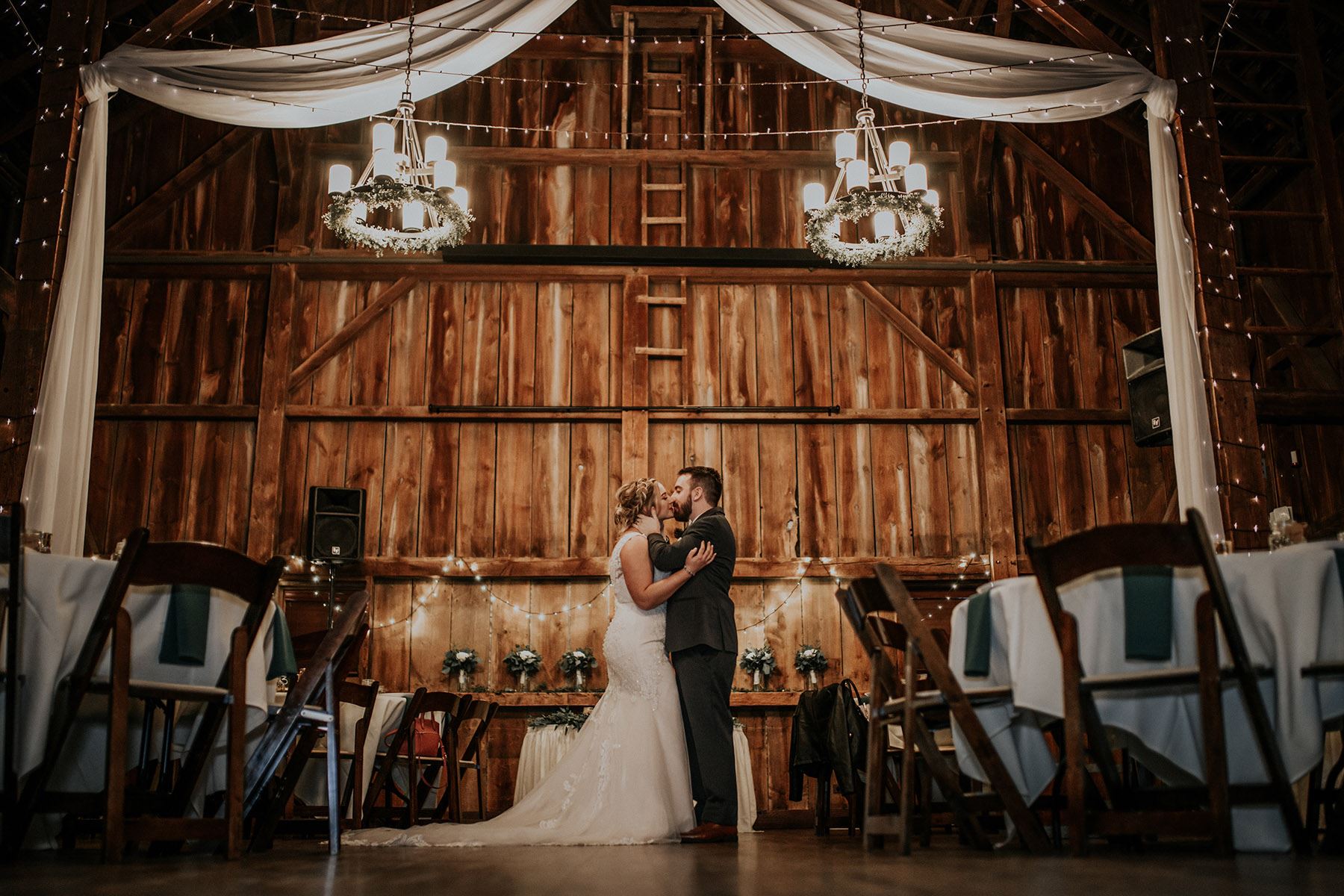 #adoreVIP | Sarah &amp; Eric | Romantic Rustic. Desktop Image