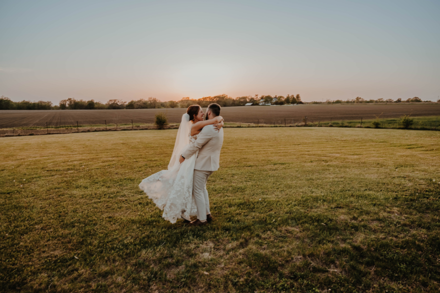 #ADOREREALBRIDE | EMMALIE &amp; BRYSON. Desktop Image