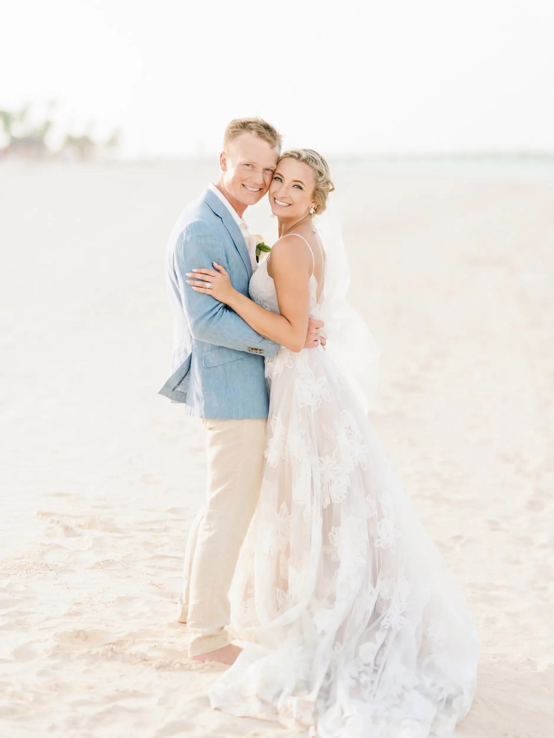 #AdoreRealBride | Kayla &amp; Zachary | #olsonpartyof2. Mobile Image