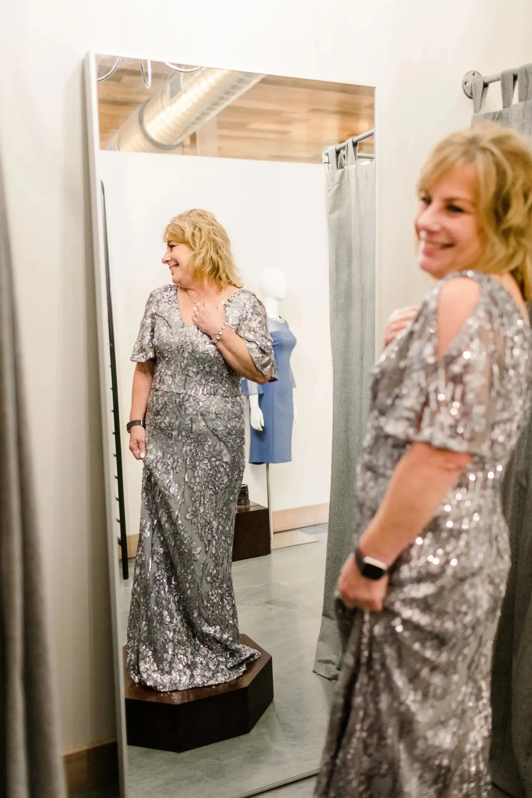 Mother-of-the-Bride Style Tips &amp; Etiquette Image