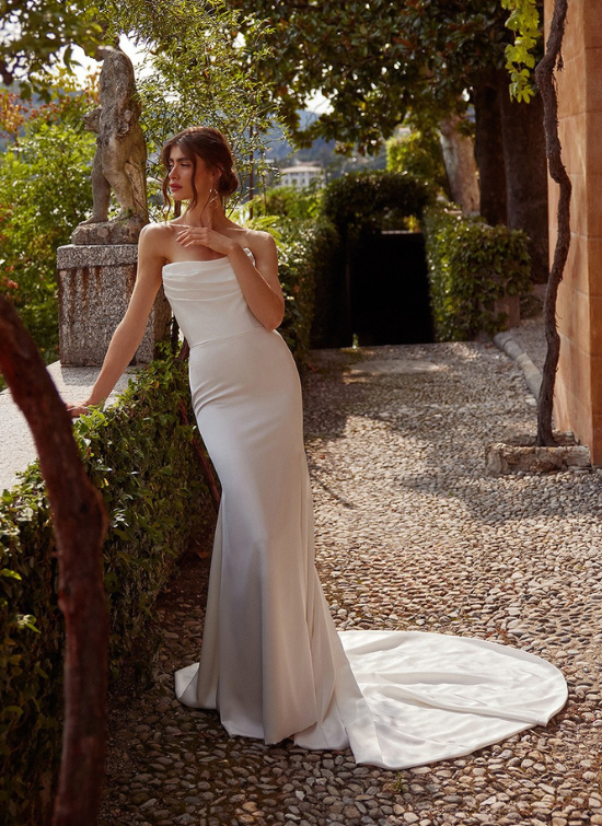 Bride in white simple wedding gown available near Peoria Illinois