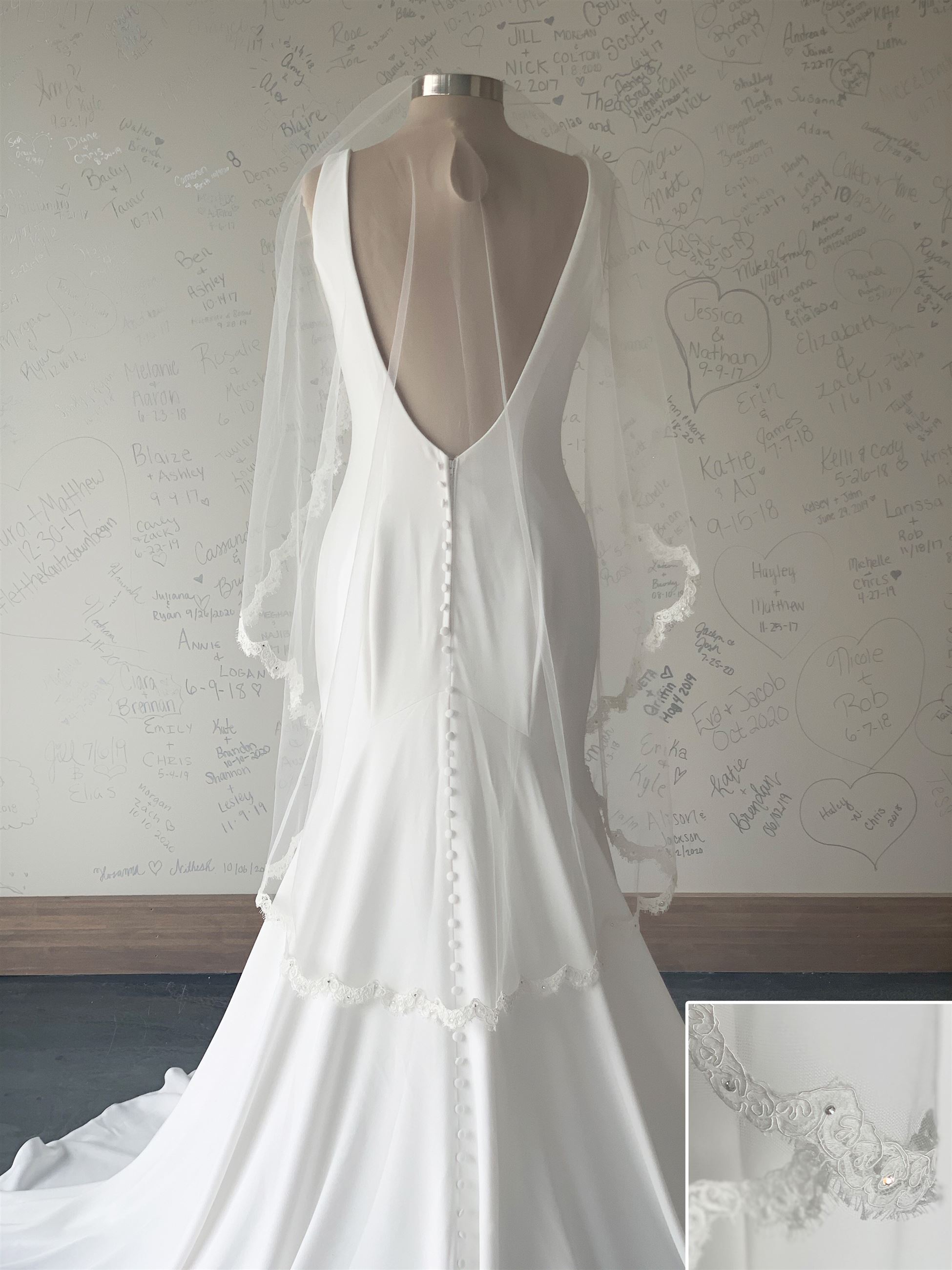 6925VL - available in ivory or white - $399