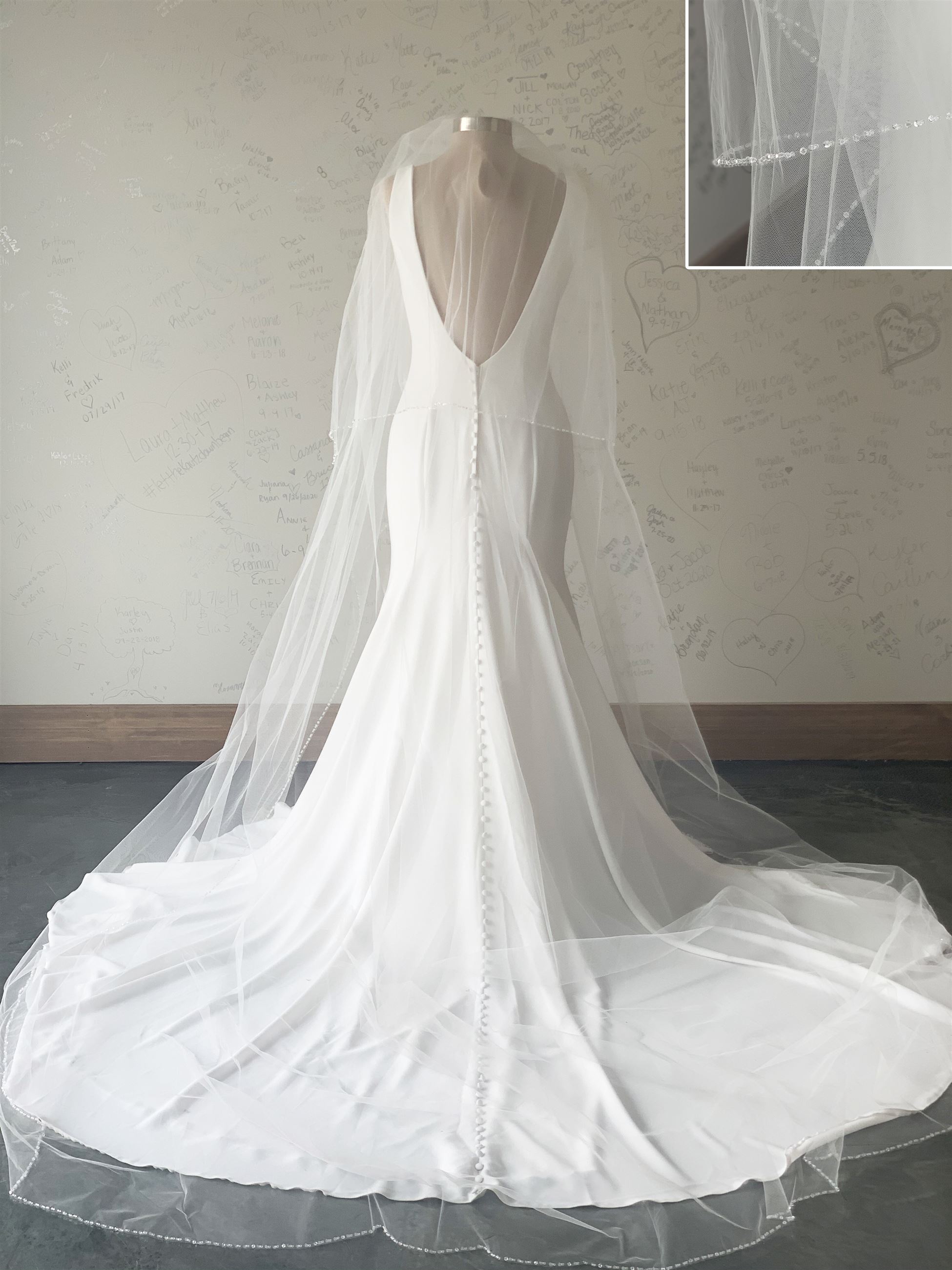 7457VL - Available in ivory, white - $519