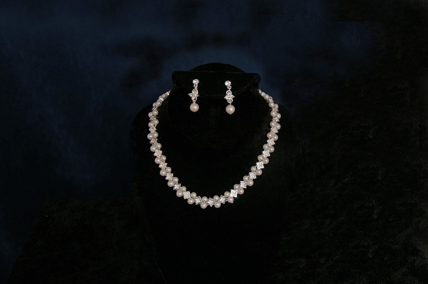 9143EN - Necklace and Earrings Set - $147