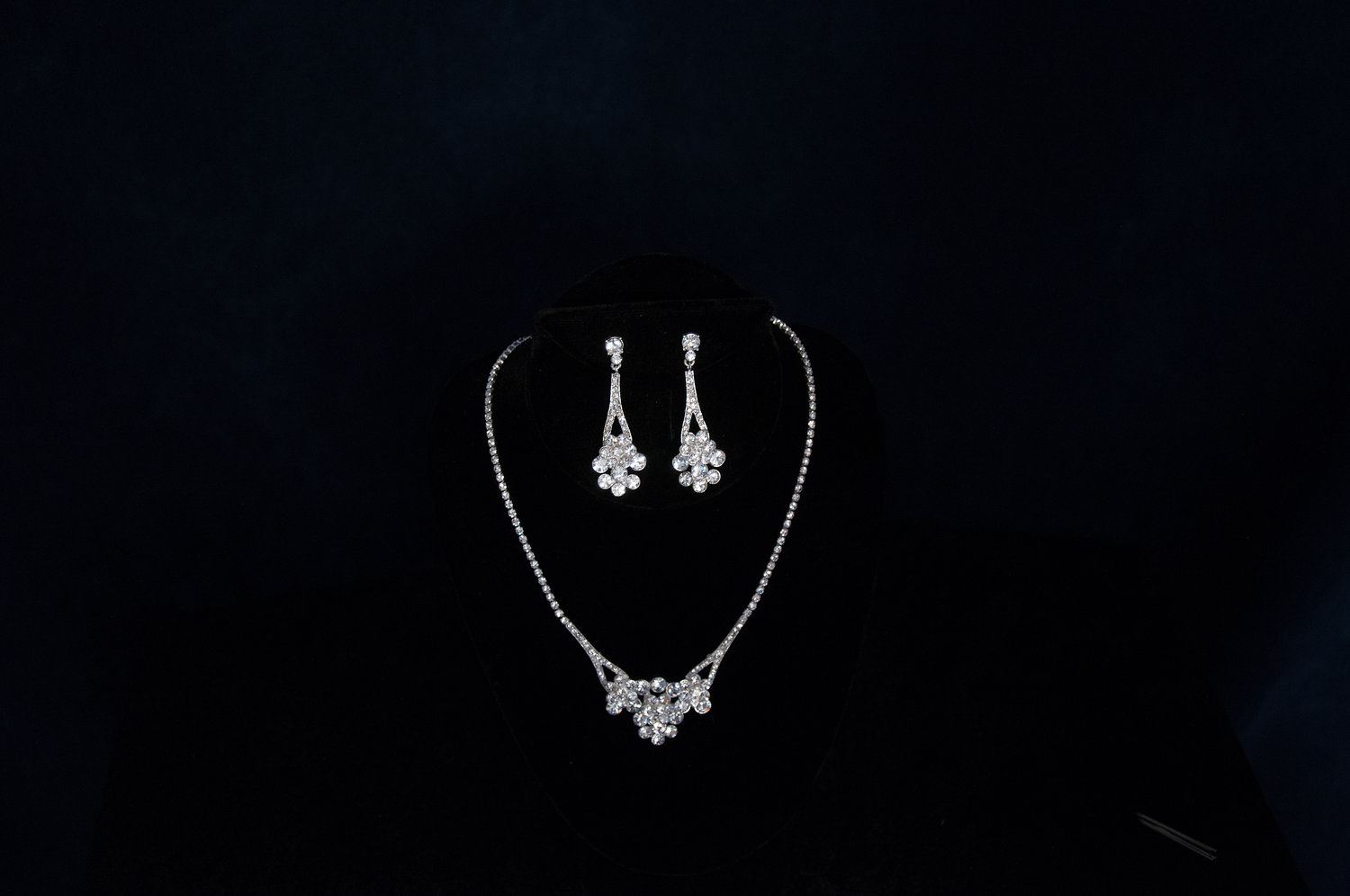 1951EN - Necklace &amp; Earrings - Available in Silver and Rose Gold - $117
