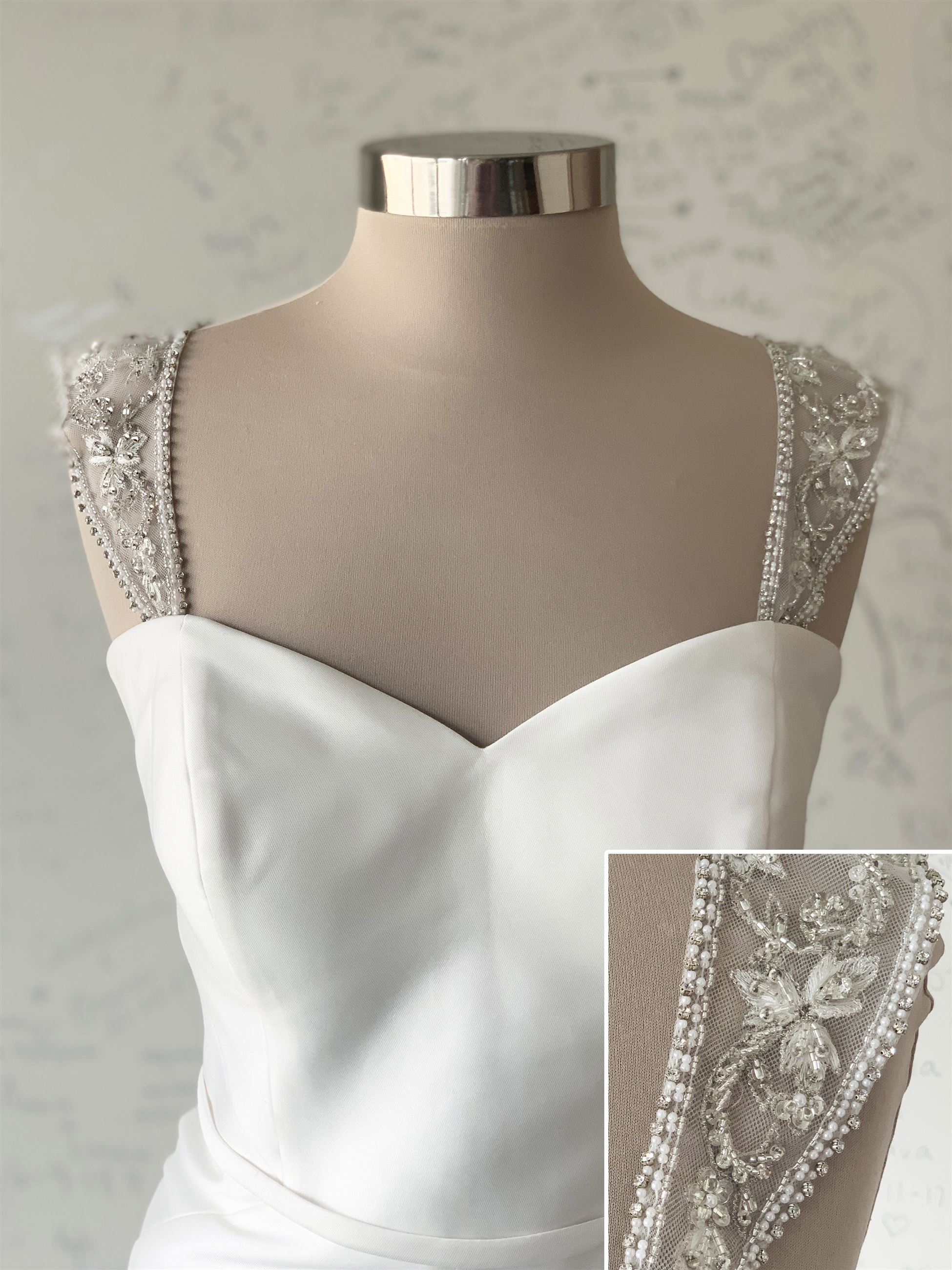 Y21663CSV Straps - (1 available) $276