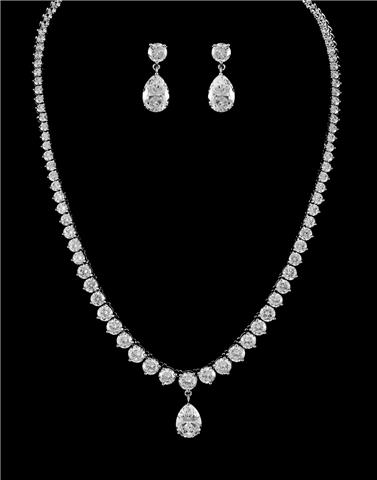 MR41841 - Necklace &amp; Earrings - $240