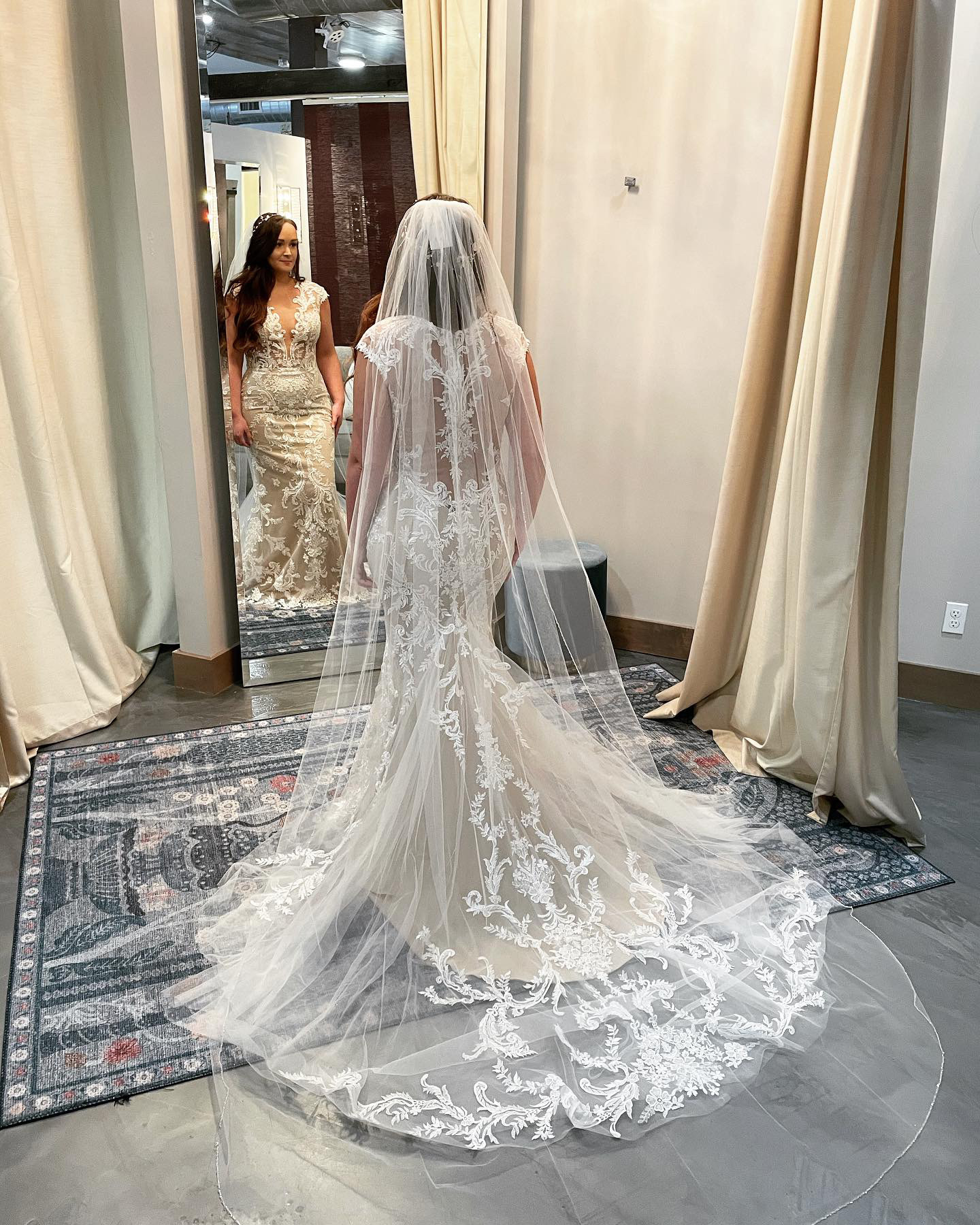 Gallery Image #slidesGrid1