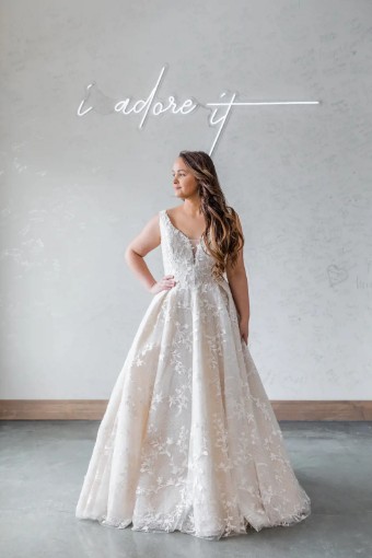Madly In Love Style #Evelyn #1 thumbnail