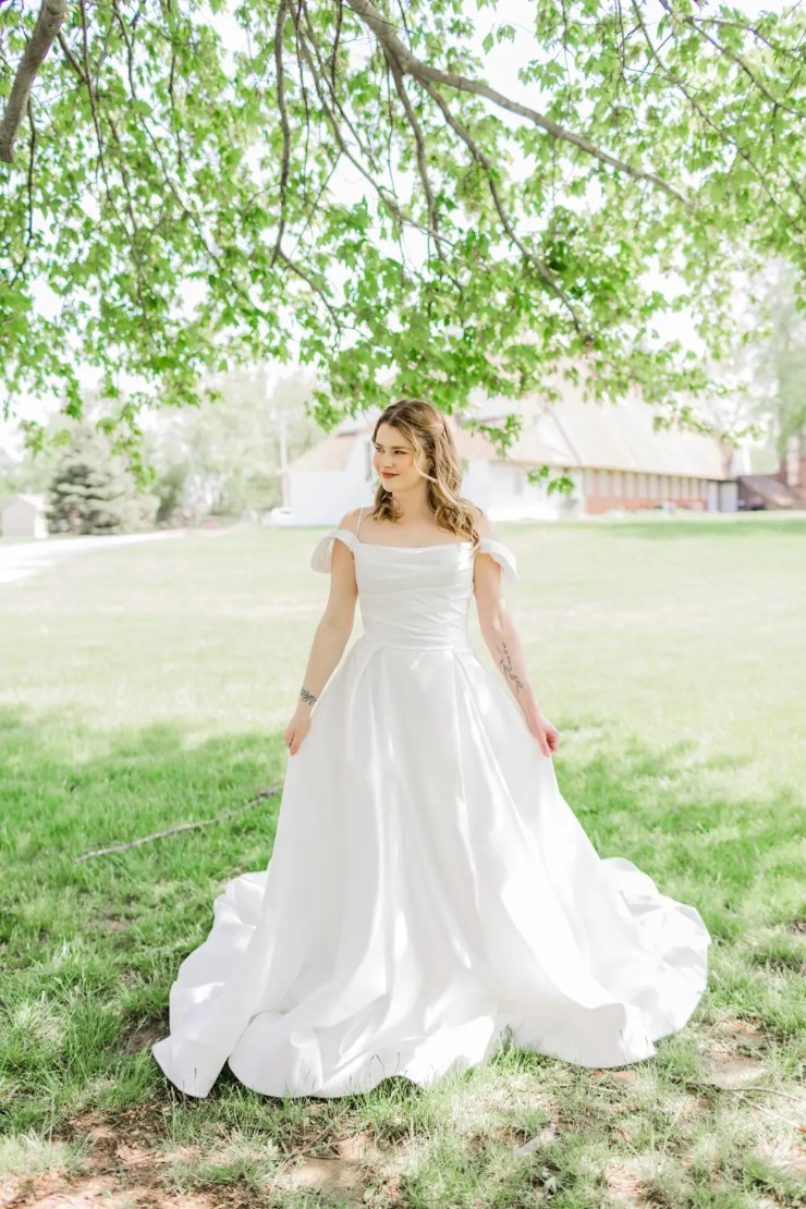 Madly In Love Style #Della Default Thumbnail Image