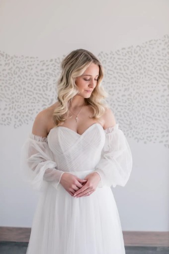 Madly In Love Style #Hollis Ivory #1 thumbnail
